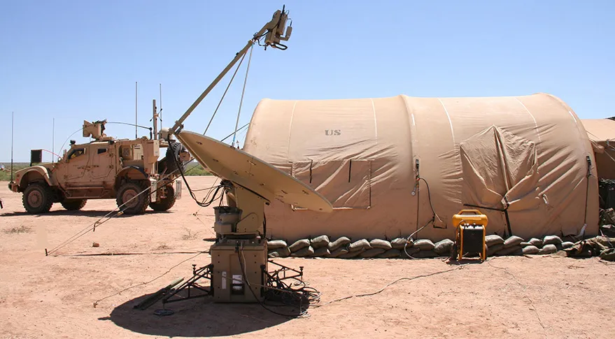 سازه چادری برای نگهداری وسایل نظامی